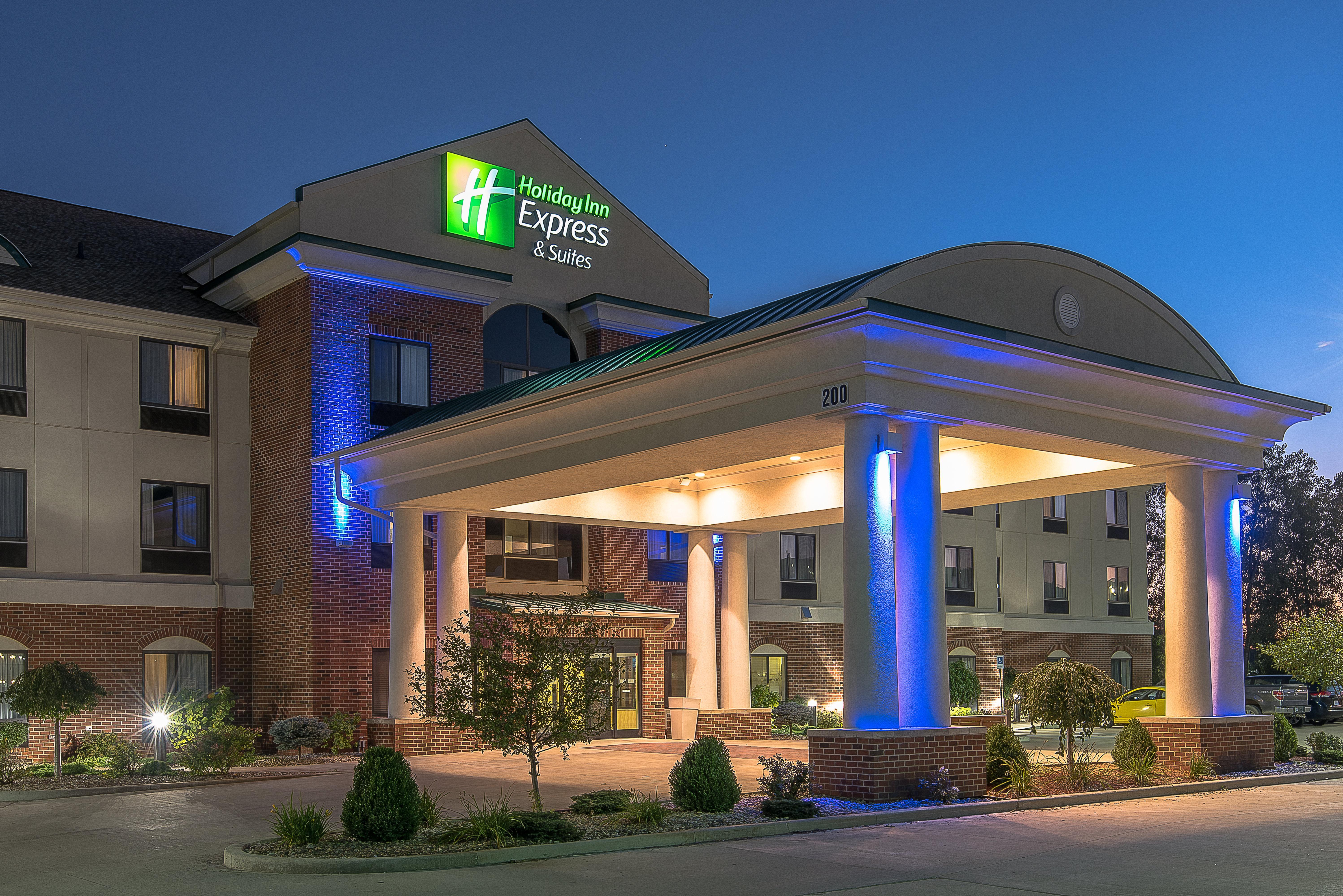 Express And East By Ihg 2*