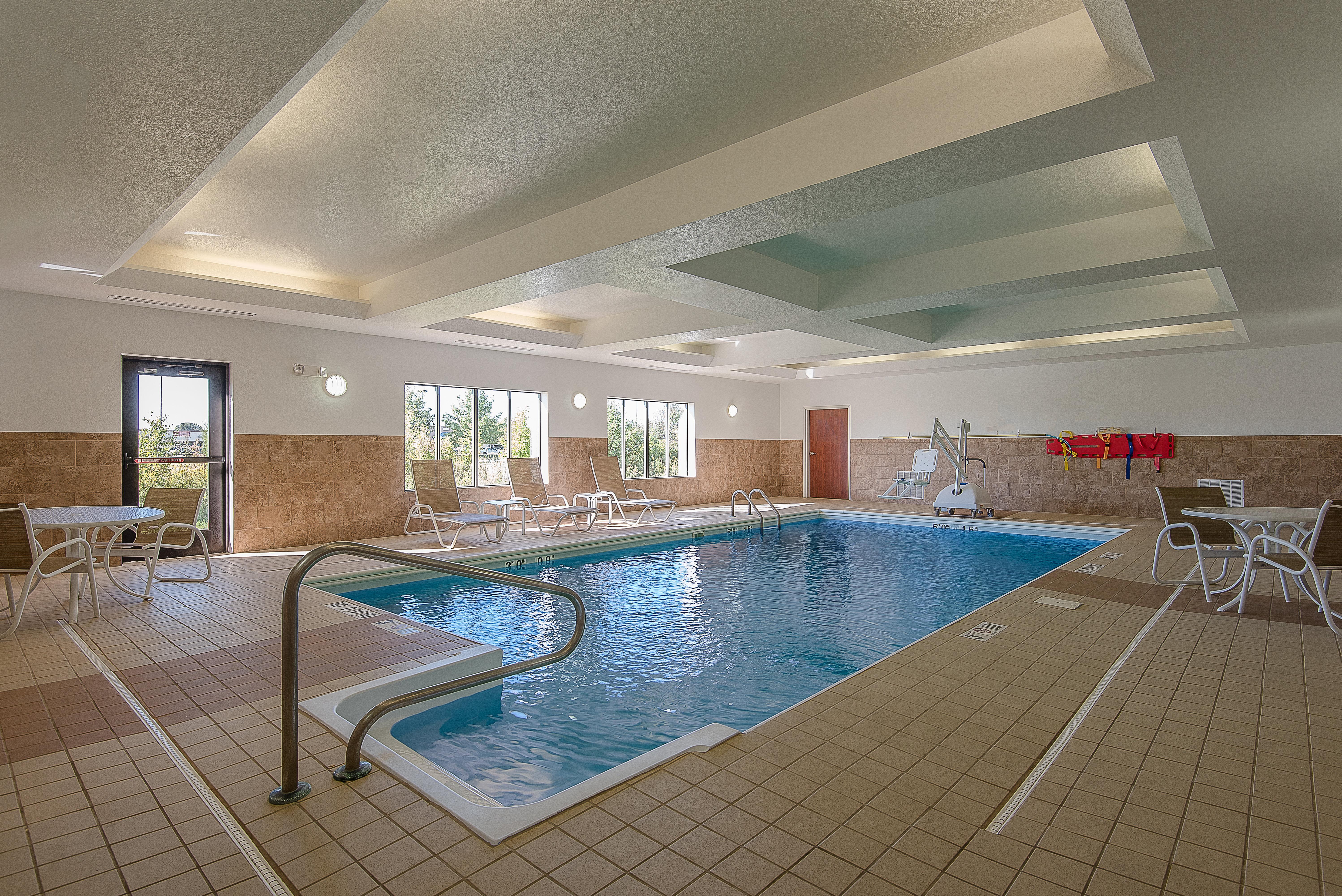 Express And East By Ihg Hotel Lafayette