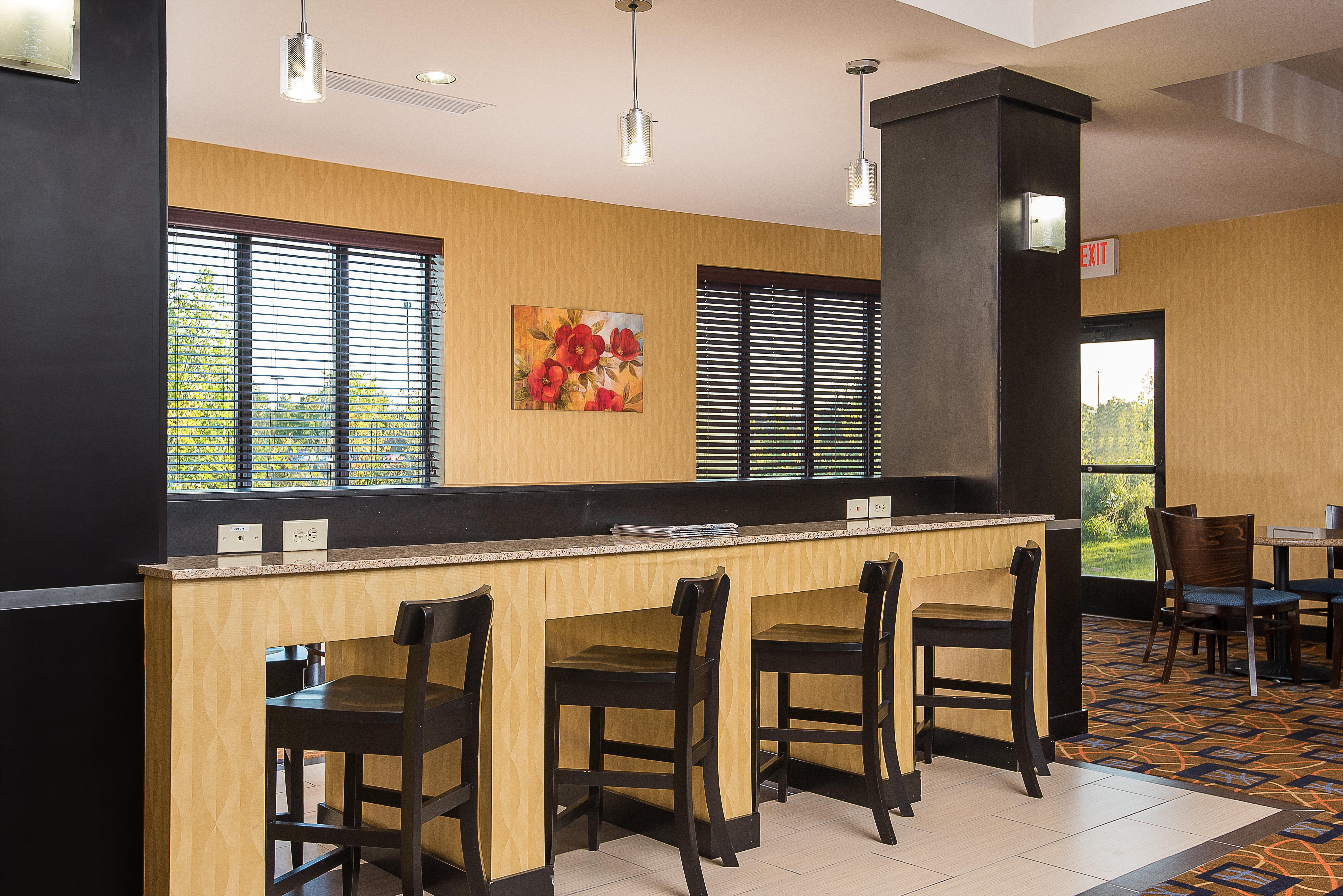 Express And East By Ihg Hotel Lafayette