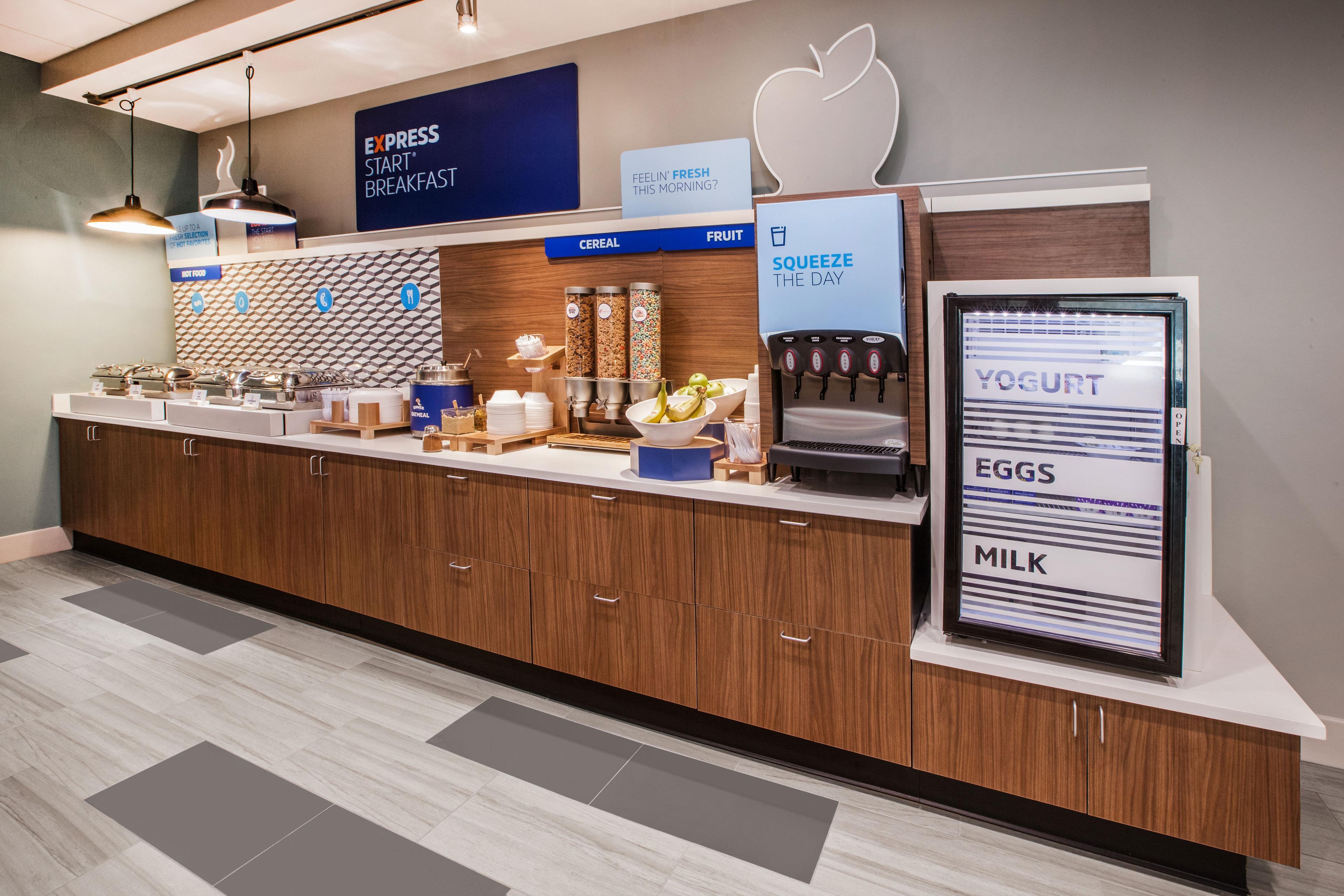 Express And East By Ihg
