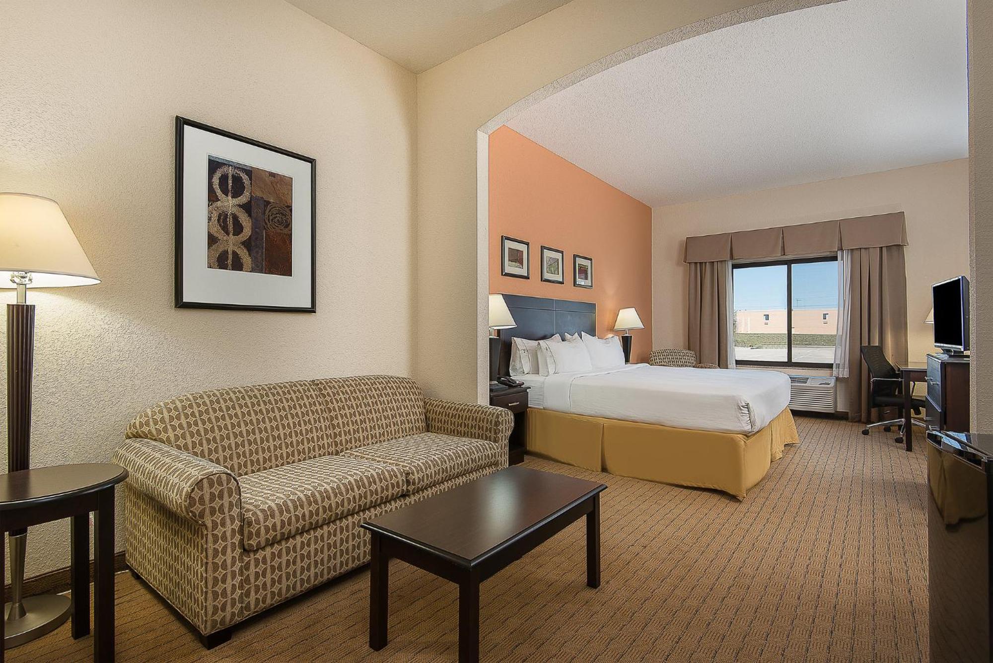 Hotel Express And East By Ihg 2*